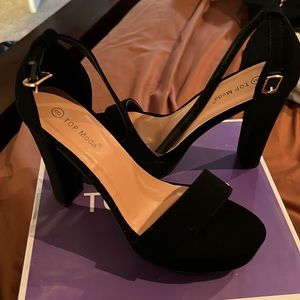 Black top mods platforms never worn